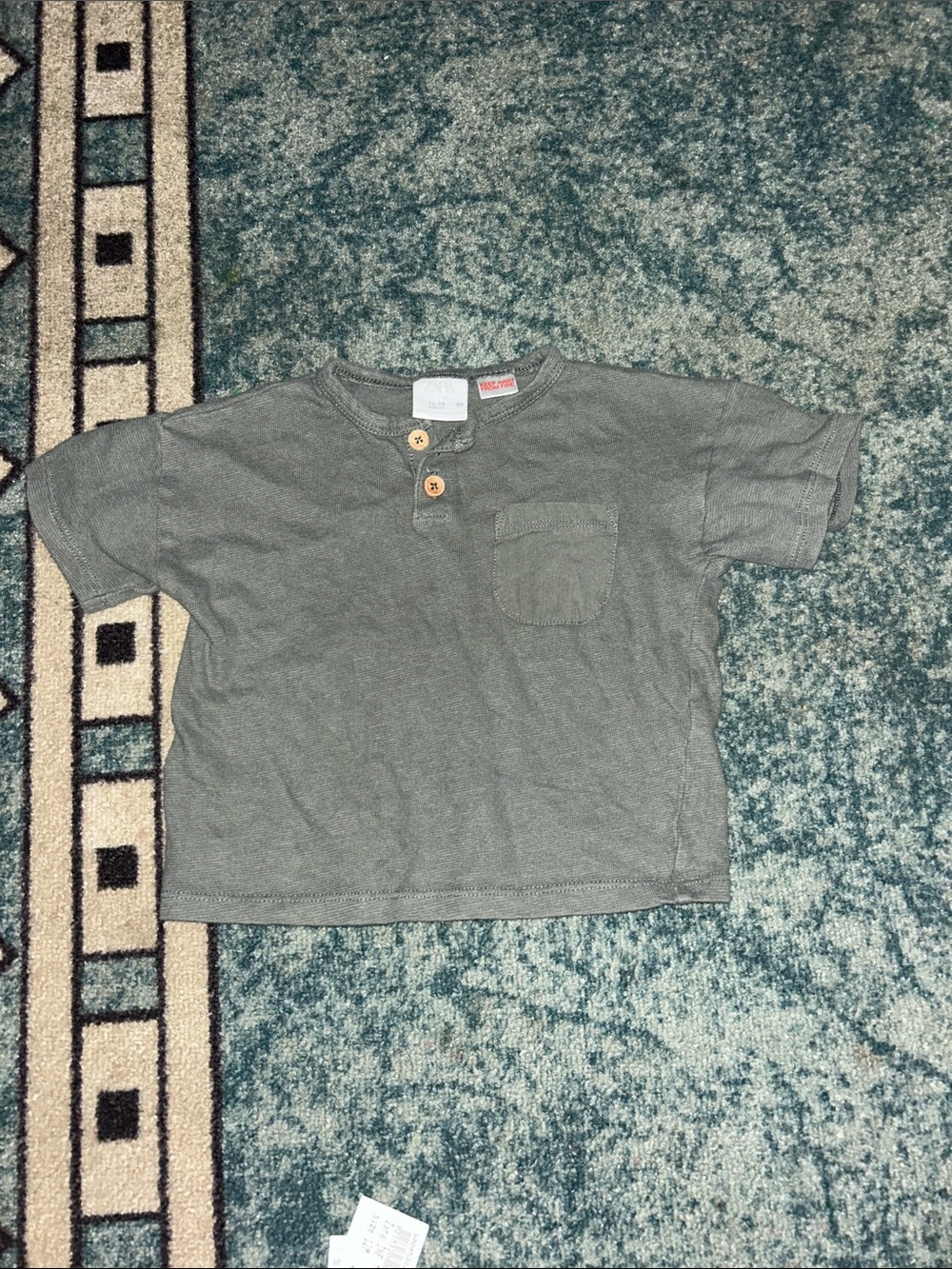 Zara Olive Green Short-Sleeve Henley Tee with Chest Pocket